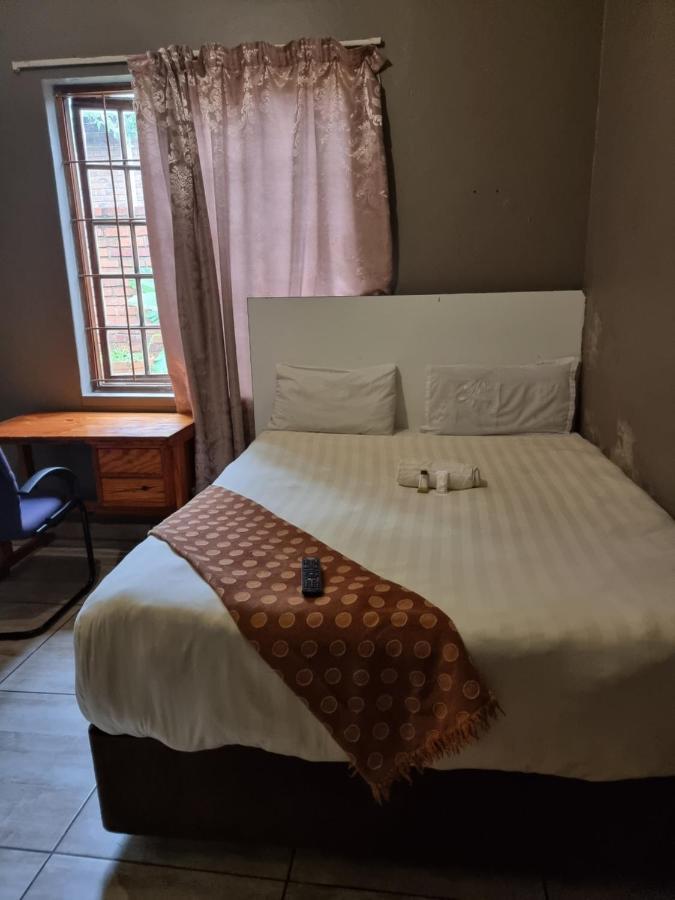 G On M Bed & Breakfast *